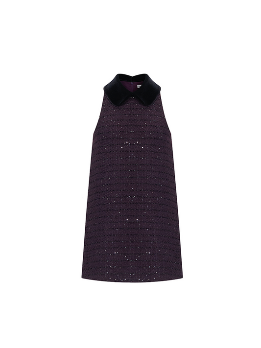 Sleeveless A-line dress with a velvet collar, shimmering details, and a flattering silhouette. Made from 94.3% polyester, 5.7% wool, with 92% polyester, 8% spandex accents, and lined with 100% polyester