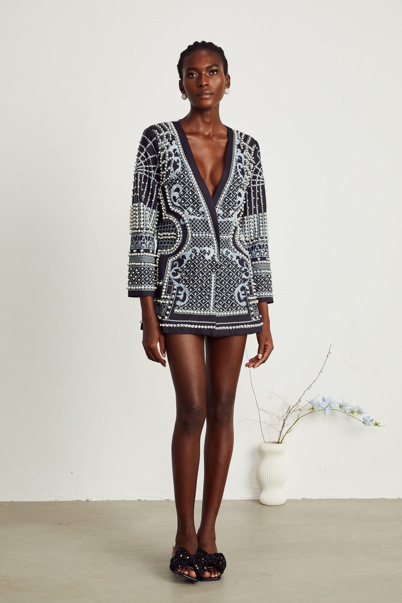 Chic Patterned Blazer Dress with V Neckline